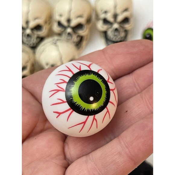 Halloween Lot Blow Mold Ghost String Lights + Skulls, Eyes, Mice, Roaches - Picture 5 of 10